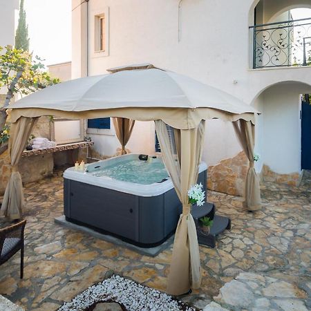 Villa Em Trogir Exteriör bild