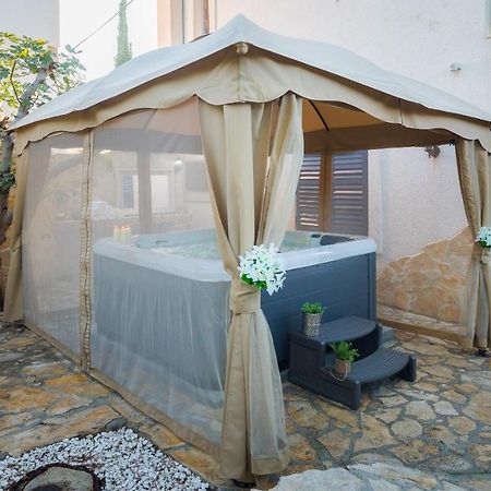 Villa Em Trogir Exteriör bild